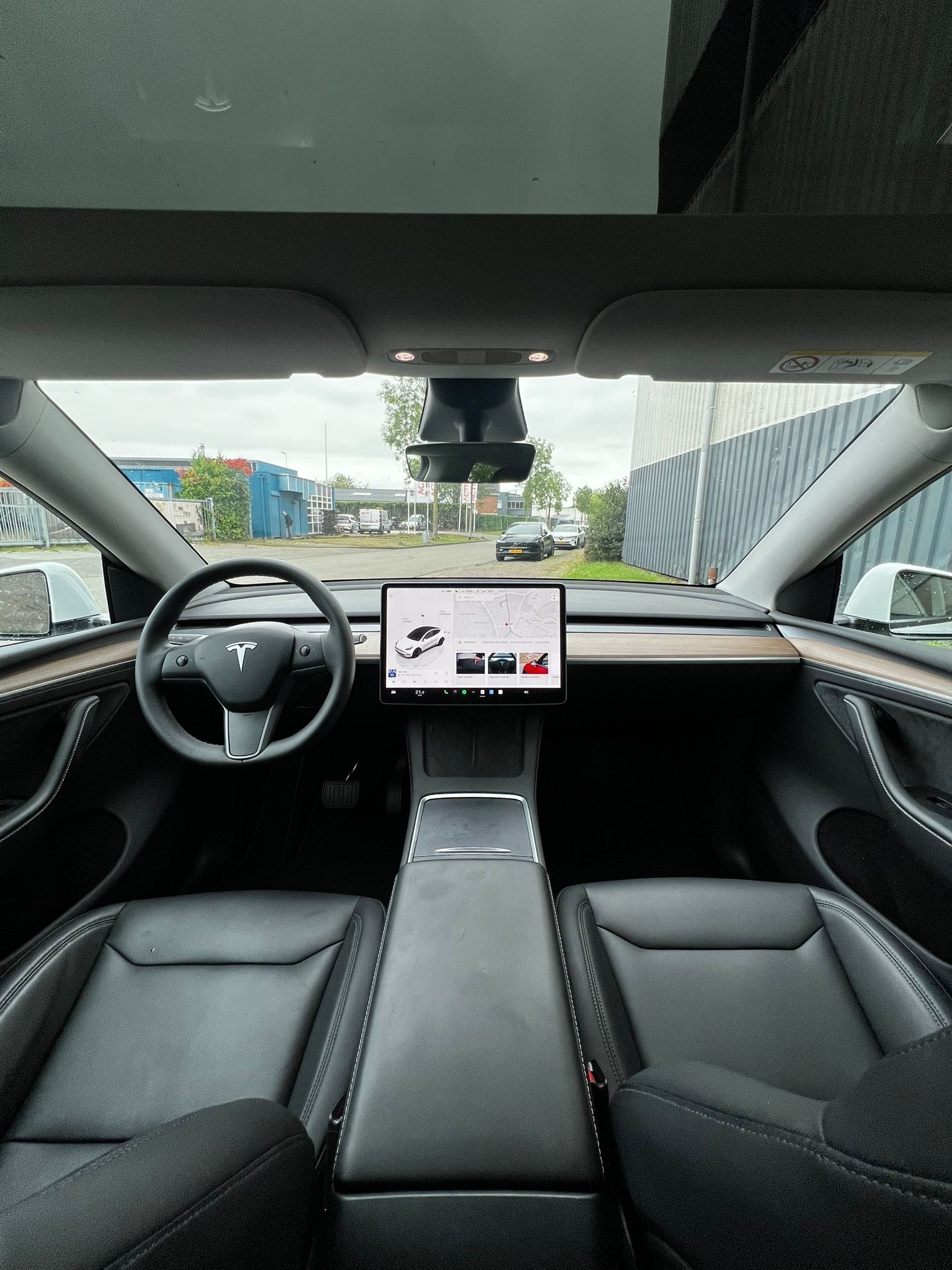 Tesla Model Y AWD Dual Motor Long Range  foto 5