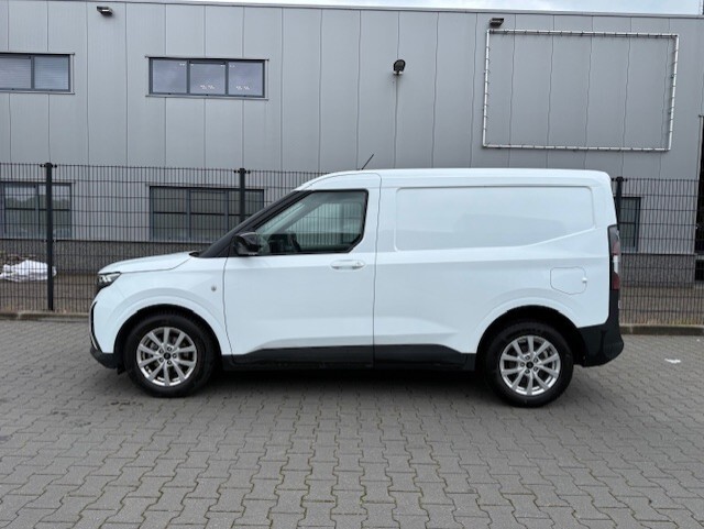 Ford Transit Courier Limited | € 2.000 Overnamebonus foto 5