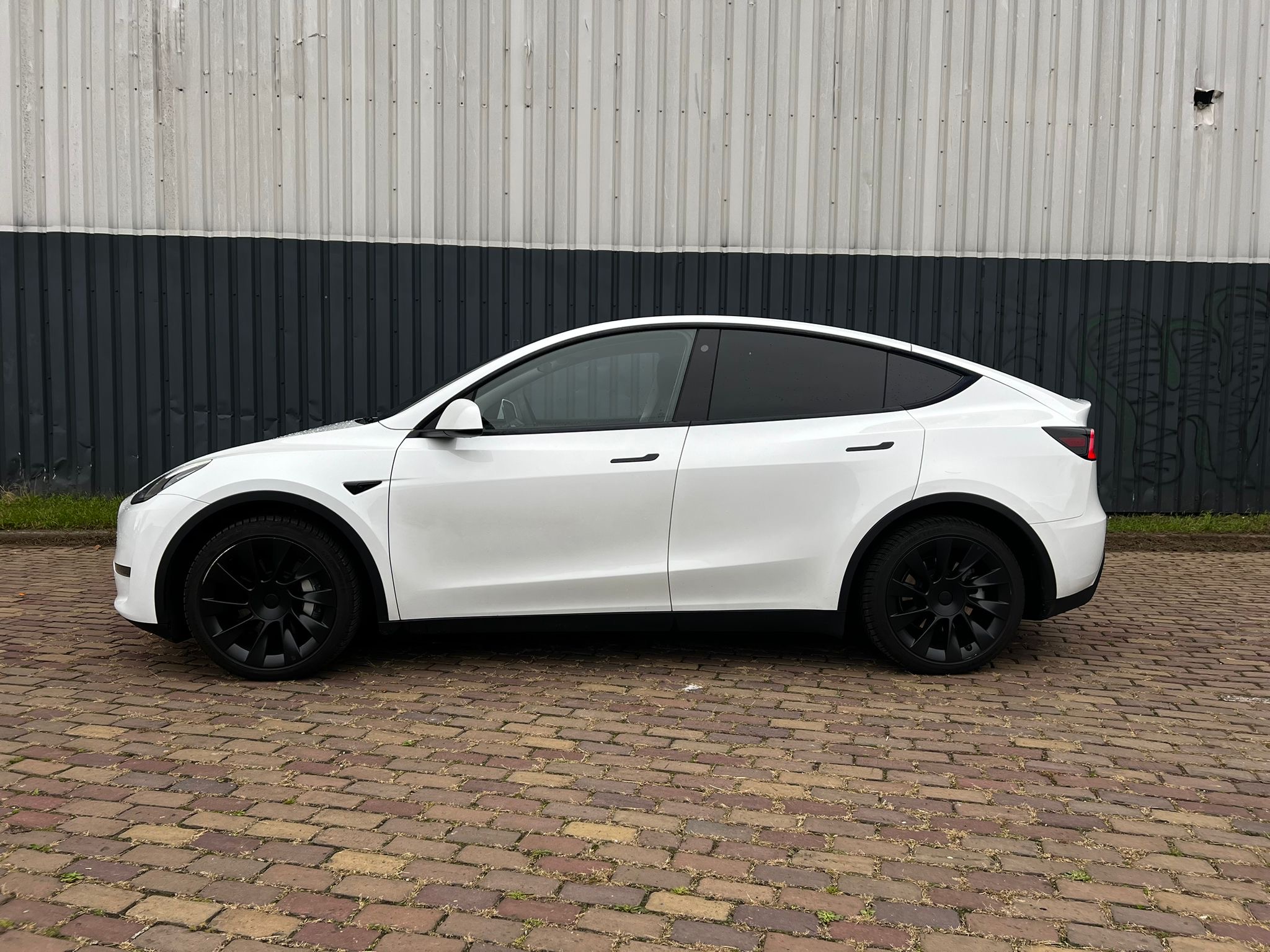 Tesla Model Y AWD Dual Motor Long Range  foto 4