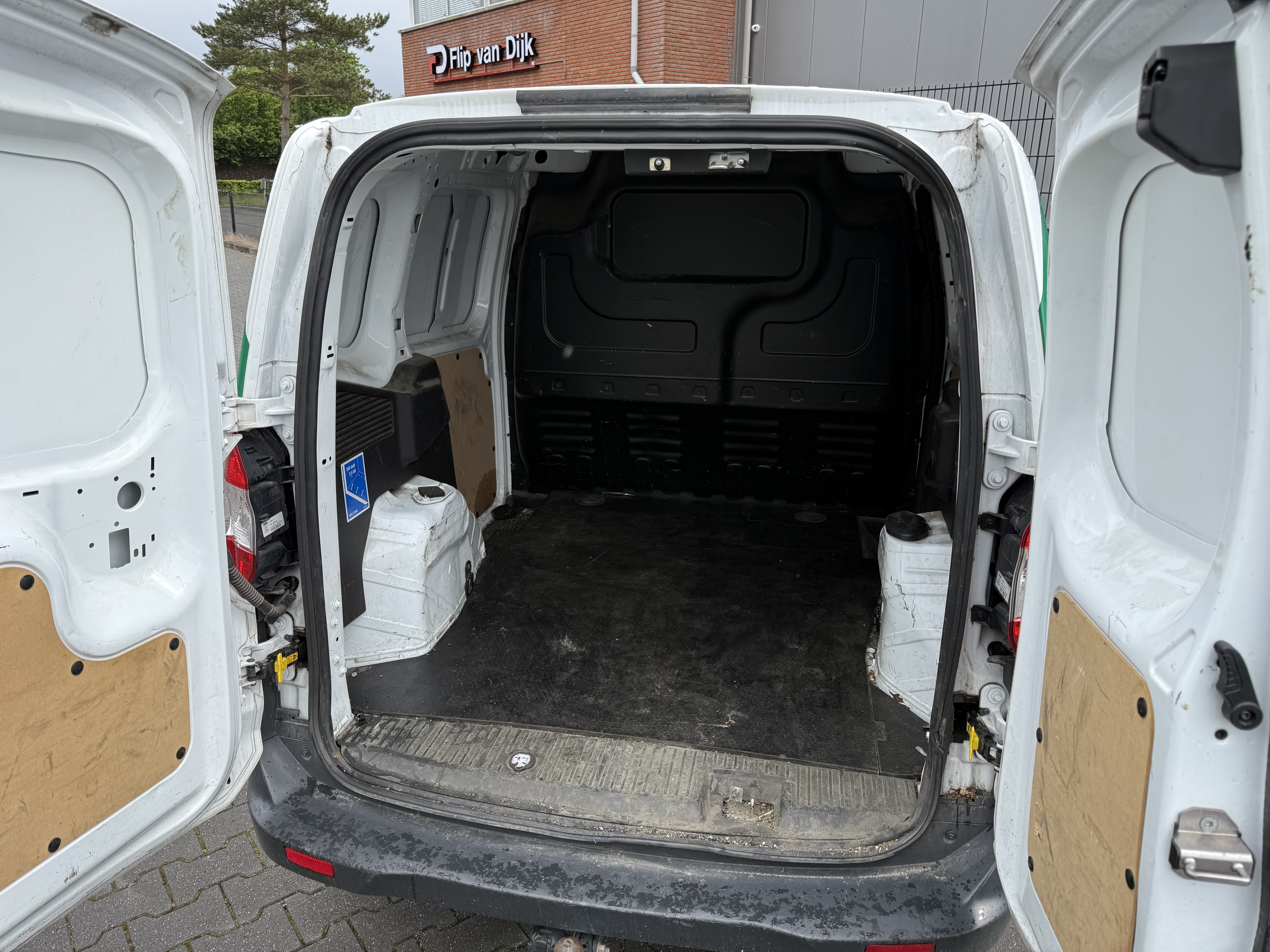 Ford Transit Courier Limited | € 2.000 Overnamebonus foto 8