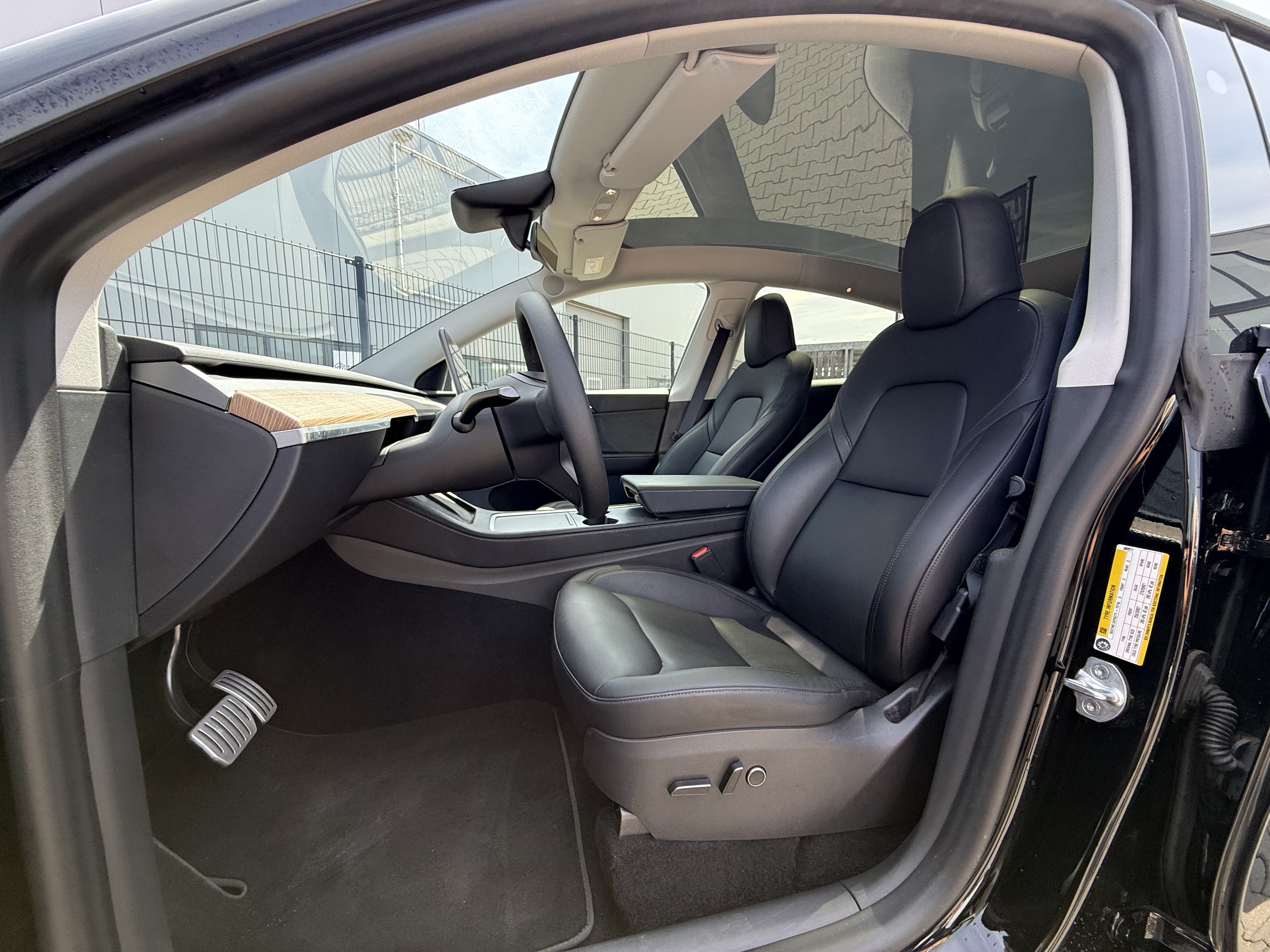 Tesla model Y AWD Dual Motor Performance | €2.000 Overnamebonus foto 6
