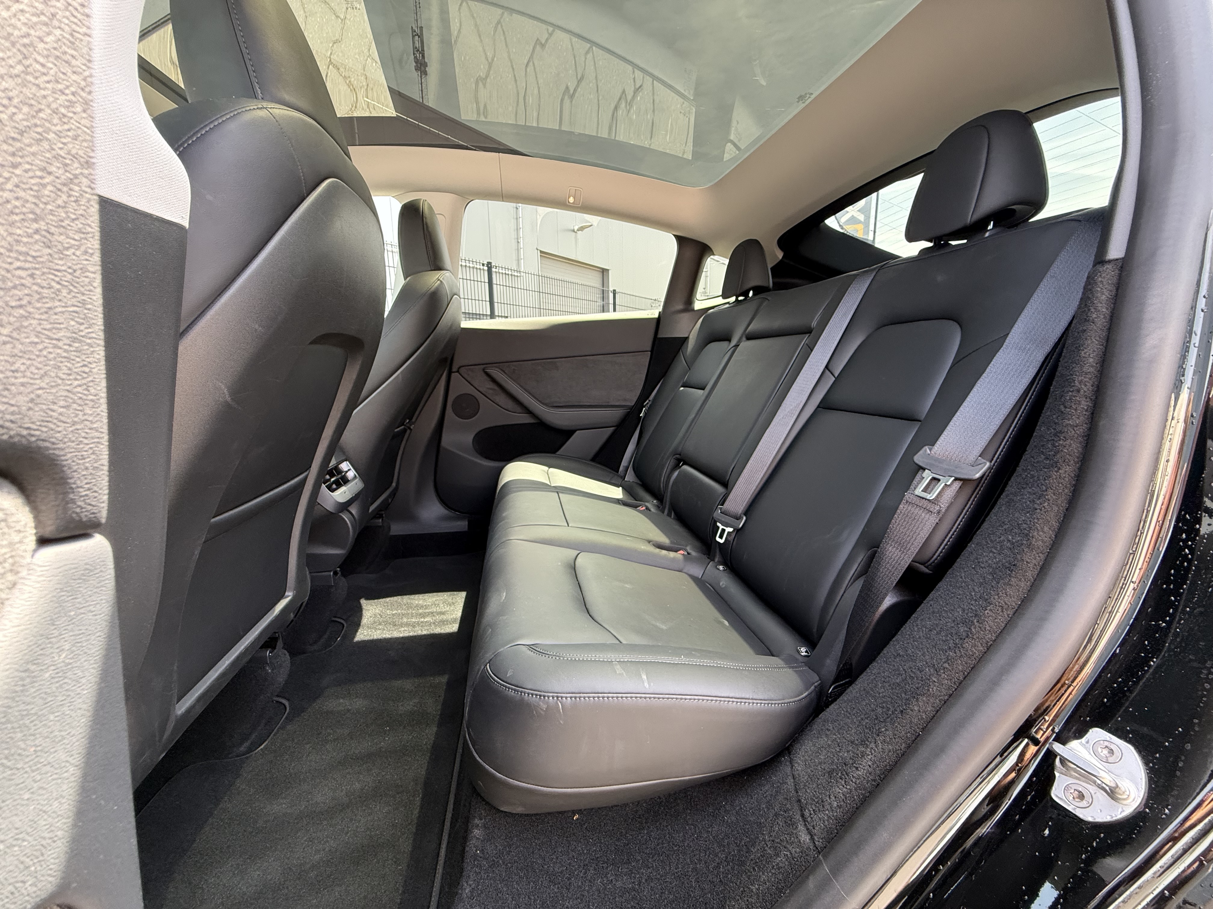 Tesla model Y AWD Dual Motor Performance | €2.000 Overnamebonus foto 7