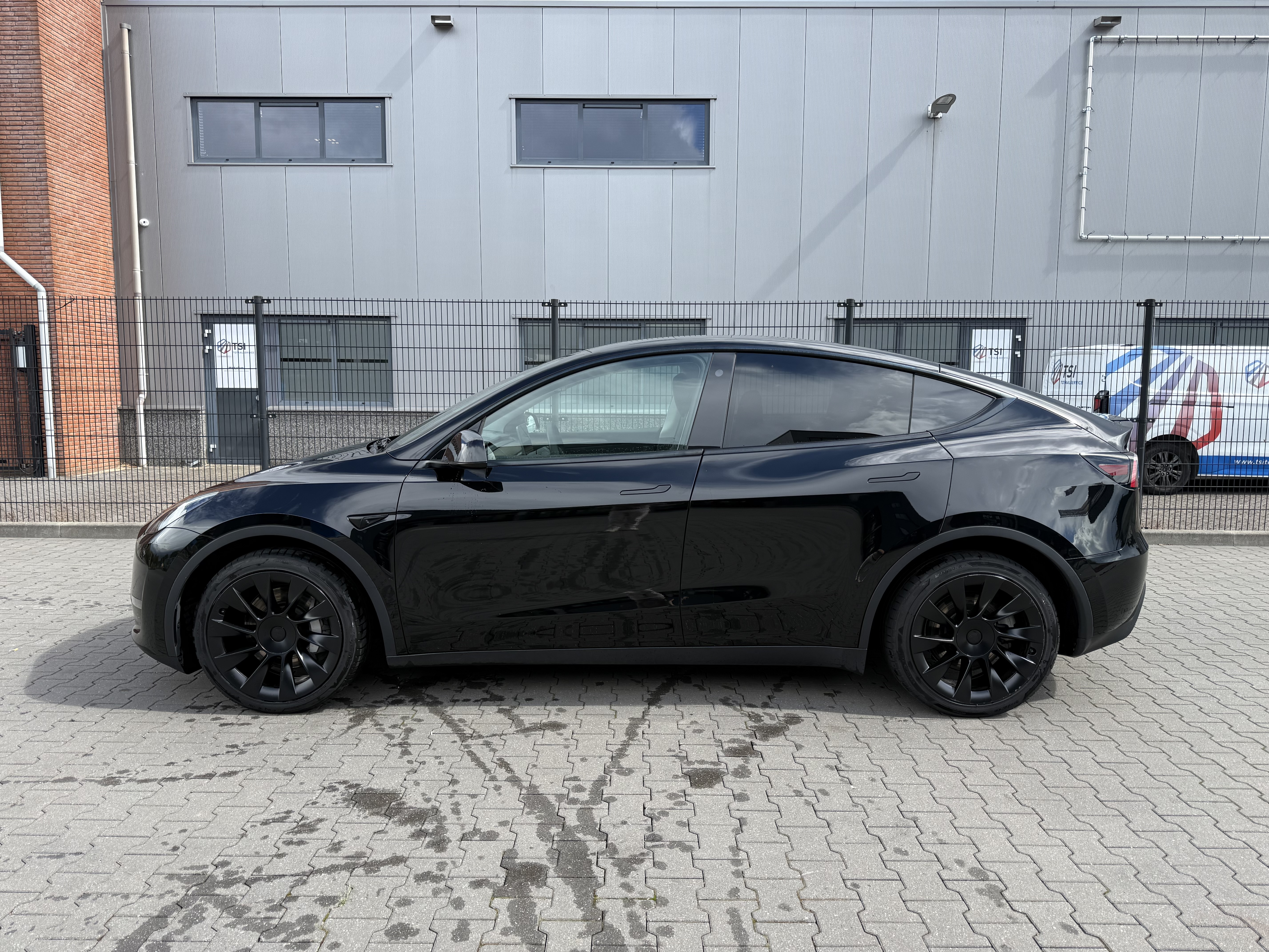 Tesla model Y Long Range AWD  foto 5