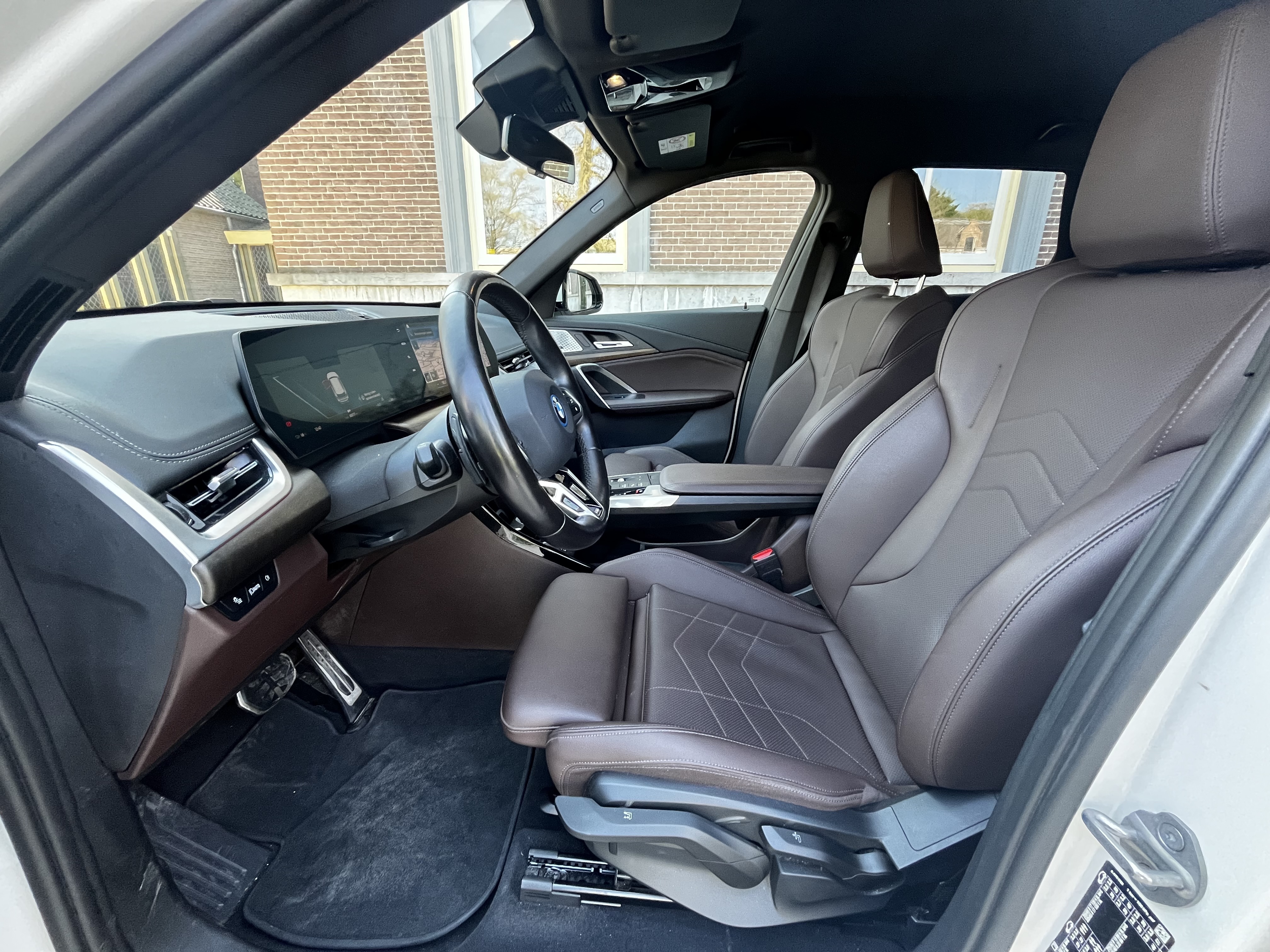 BMW iX1 xDrive30 Launch Edition foto 7