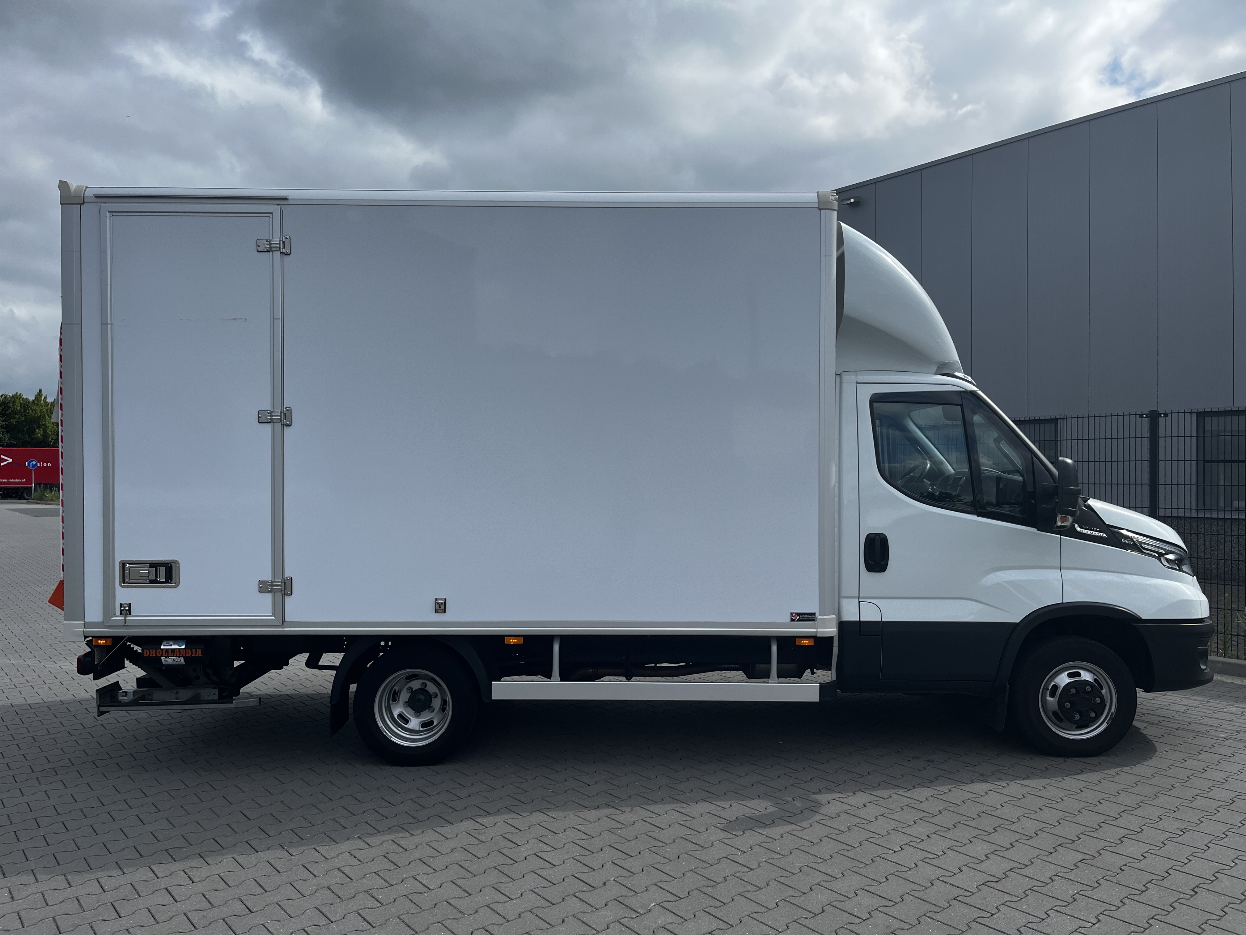 Iveco Daily 2.3 115kW 40C16 Automaat  foto 3
