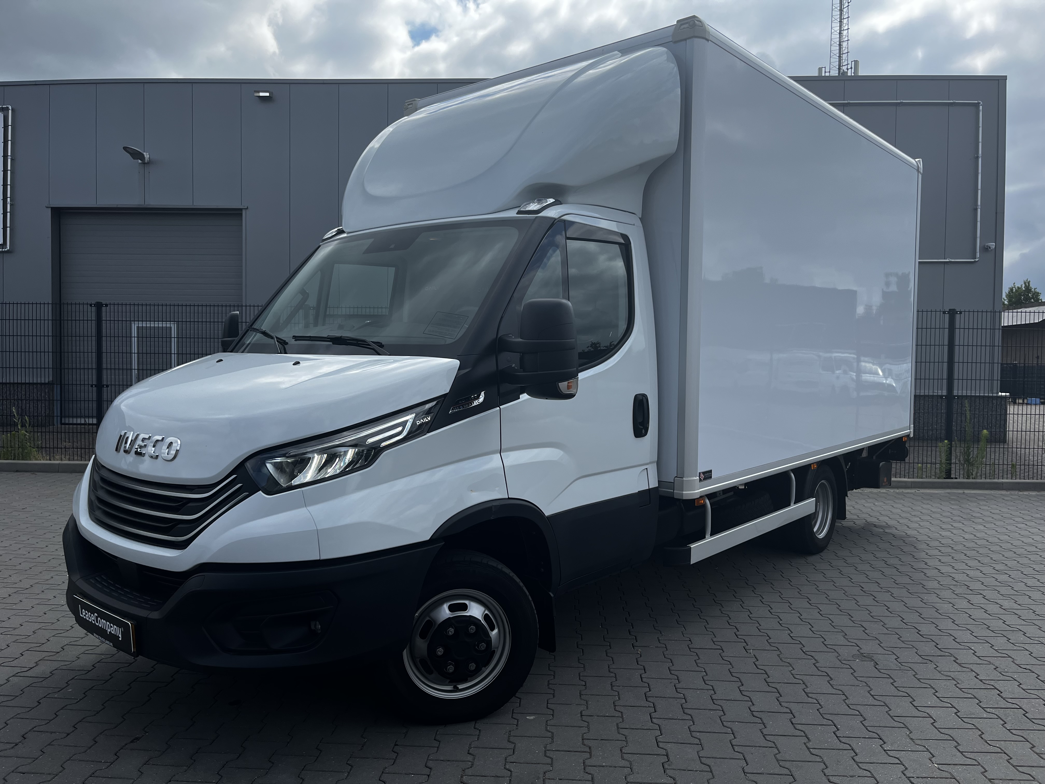 Iveco Daily 2.3 115kW 40C16 Automaat 