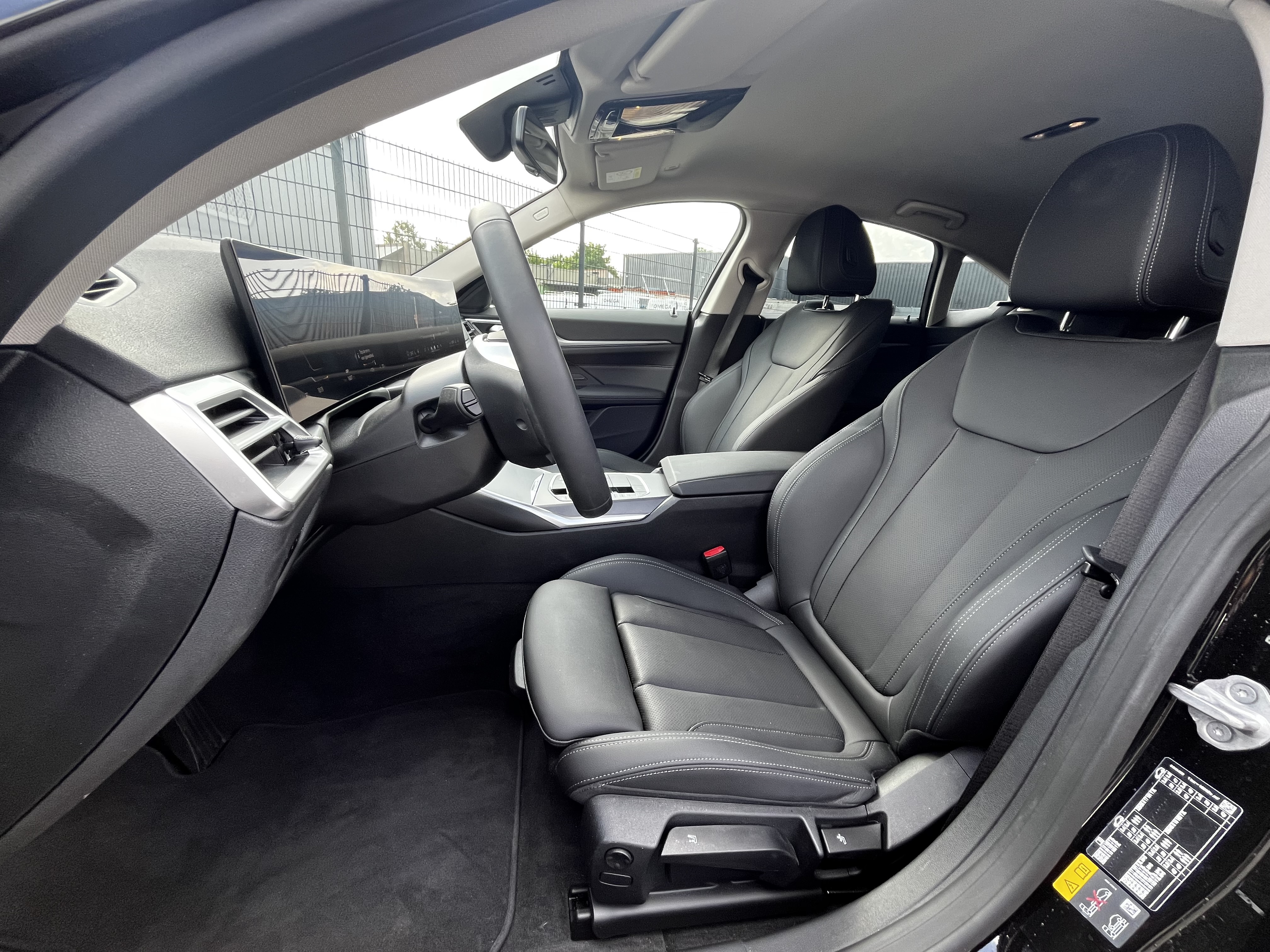 BMW i4 eDrive35 210kW \ 70 kWh foto 7
