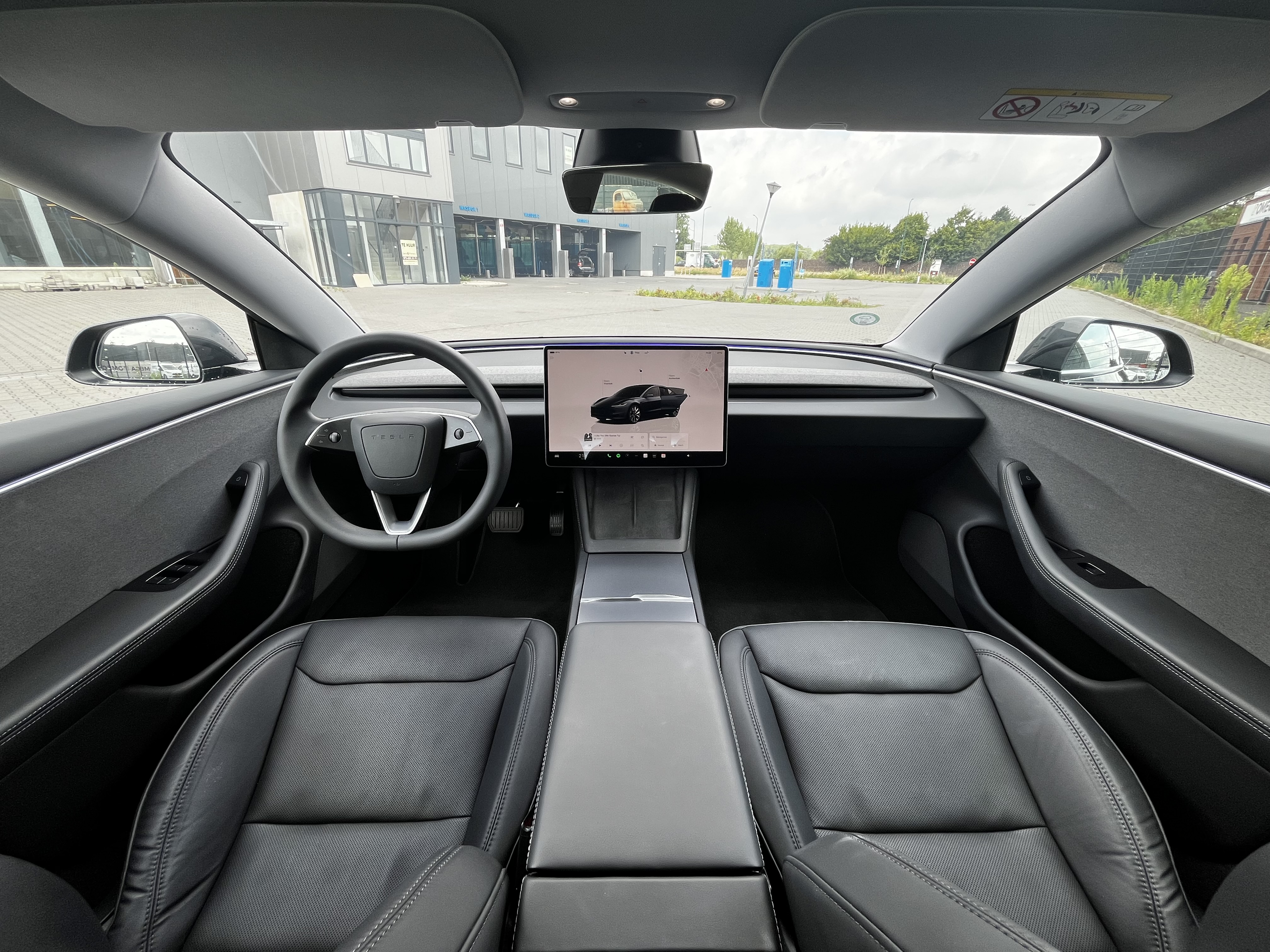 Tesla model 3 RWD | €1.000 Overnamebonus foto 6