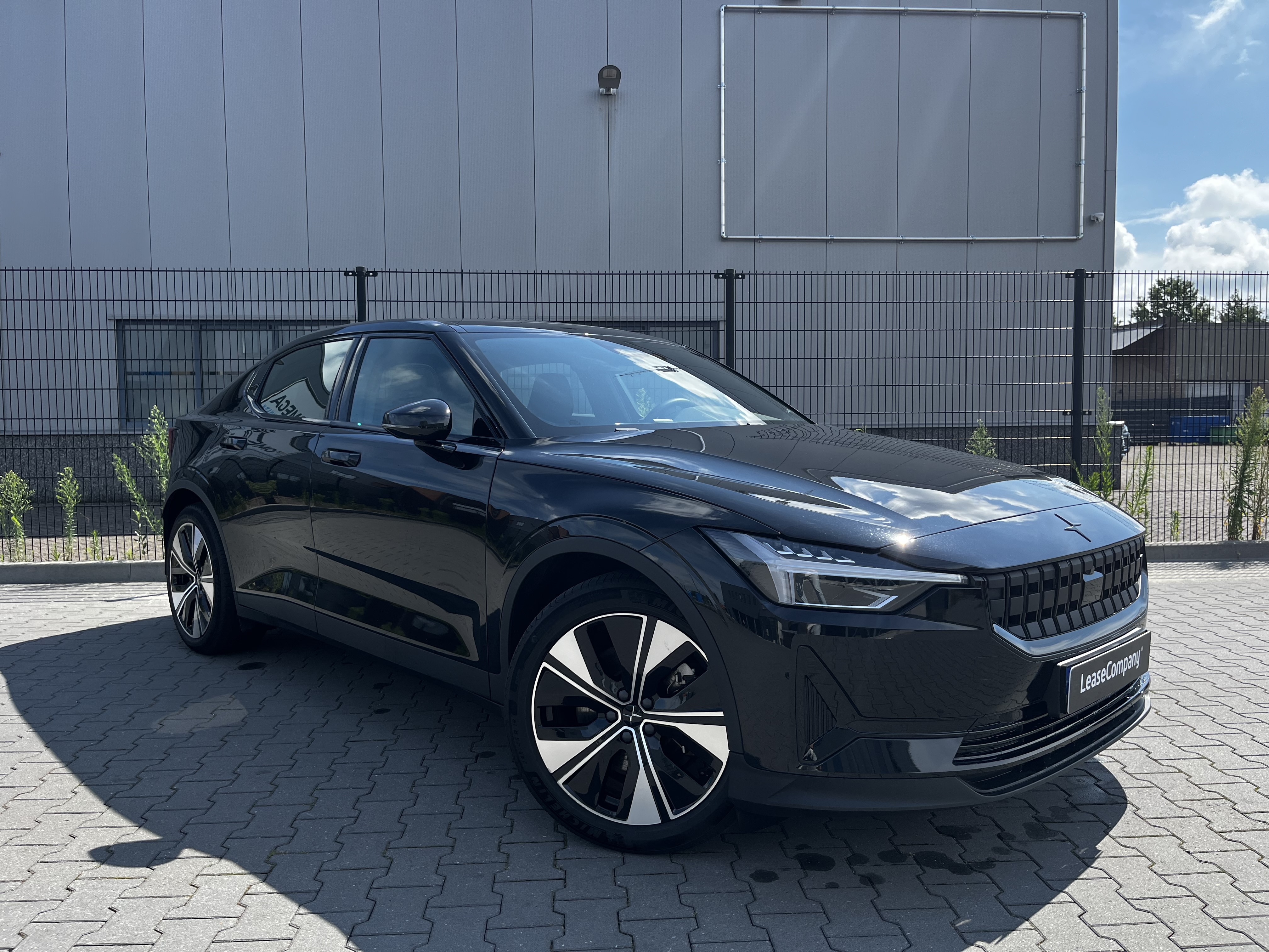 Polestar 2 170kW/ 78kWh Single motor Long Range foto 2