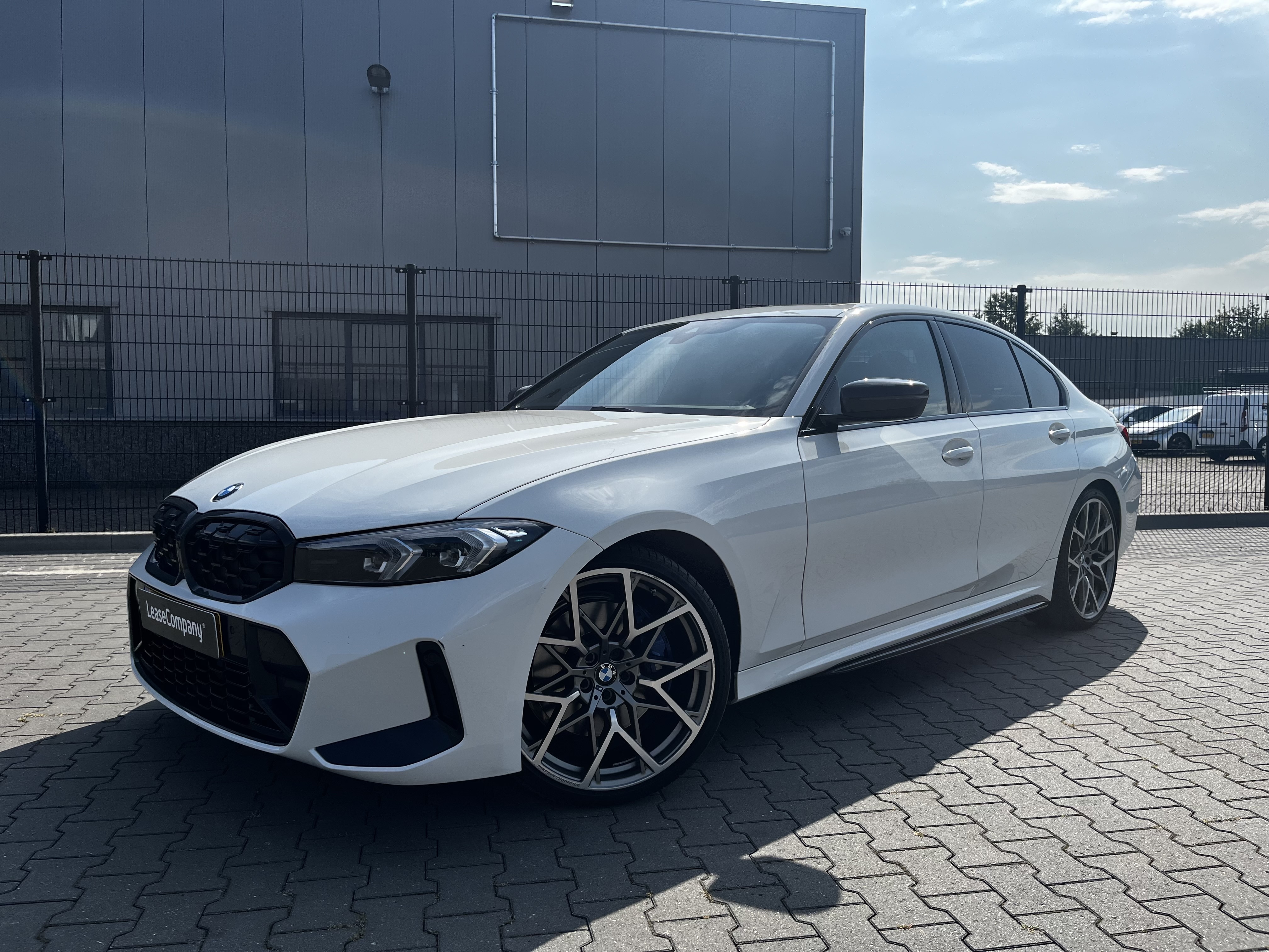 BMW 330IA 180KW