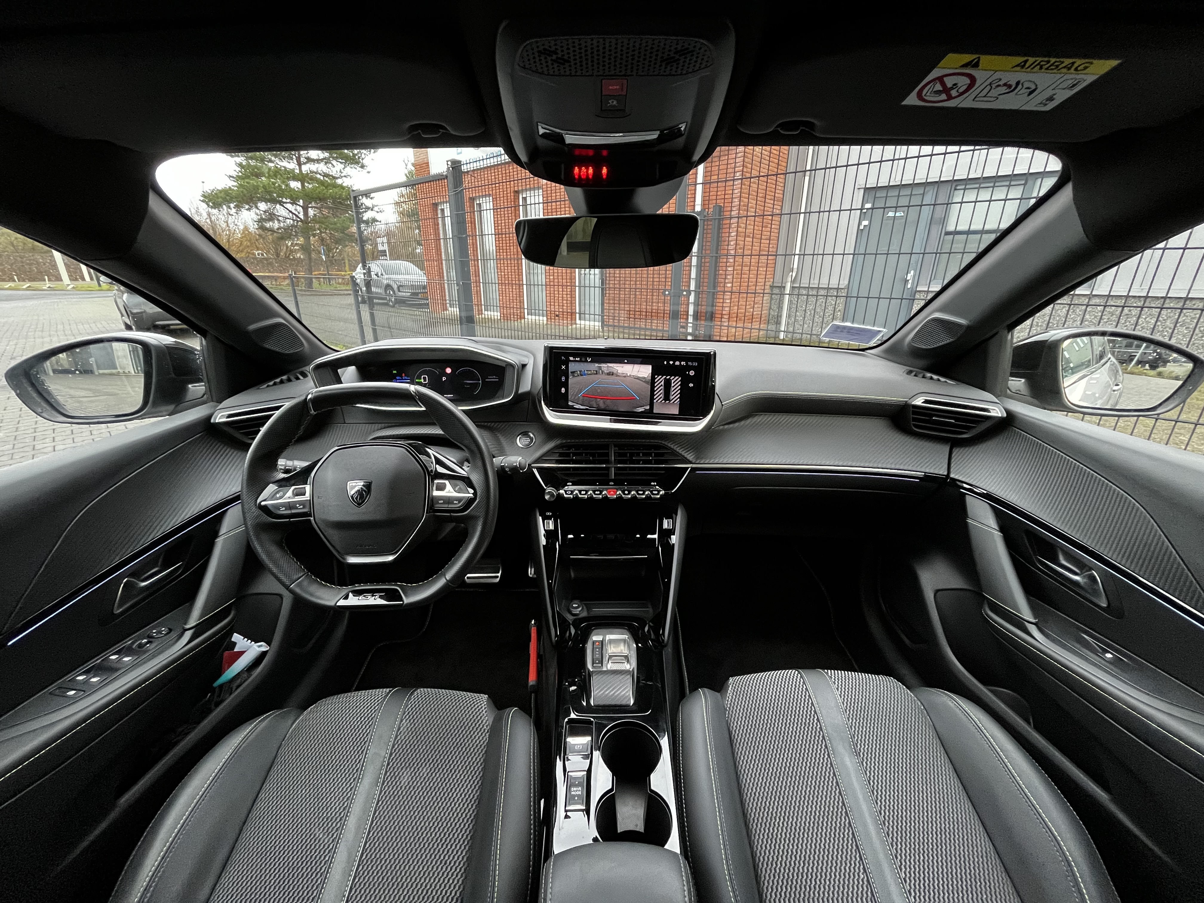 Peugeot e-208 115kW/ 51kWh GT foto 6