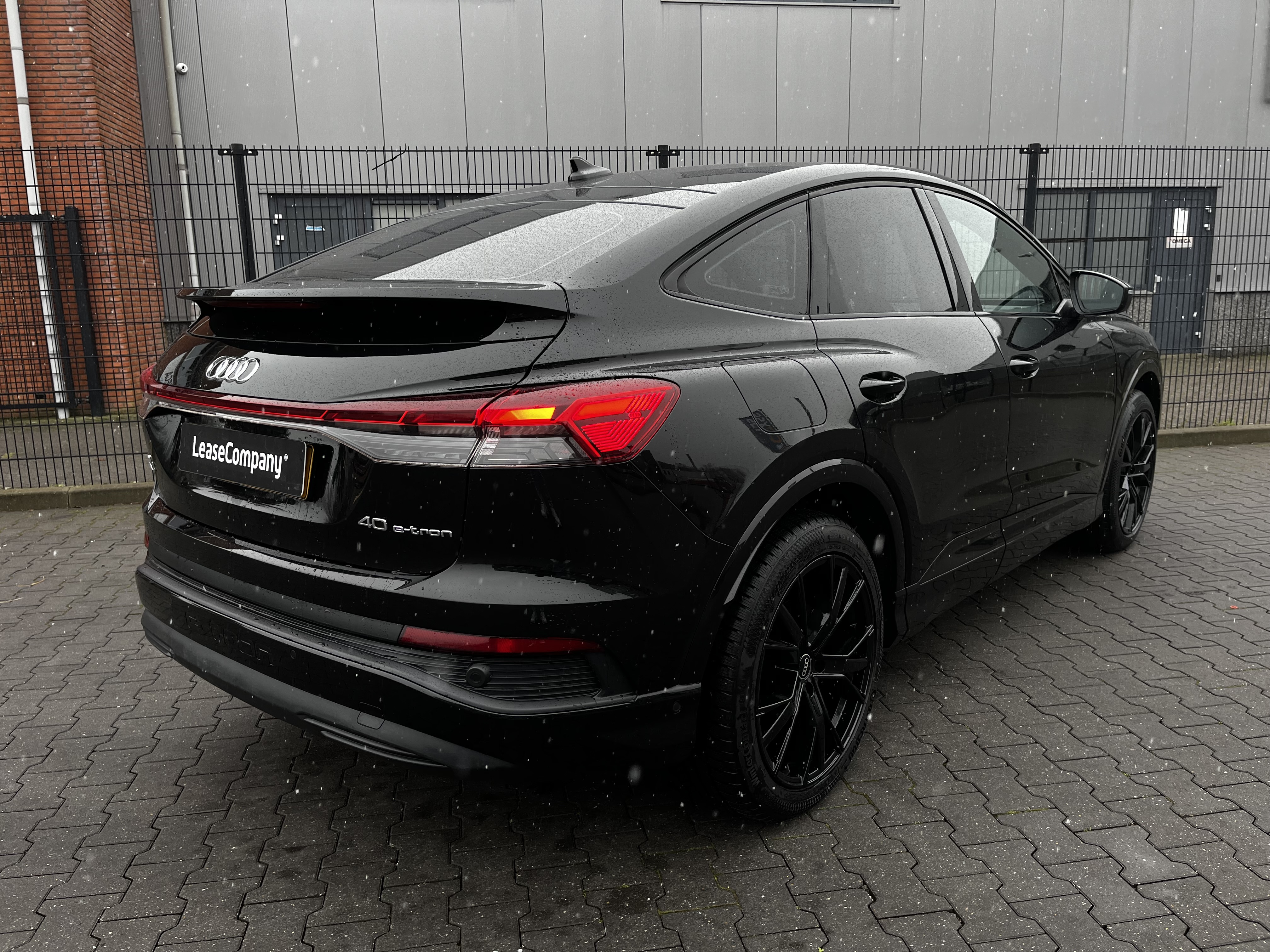 Audi Q4 Sportback e-Tron | € 1.000 Overnamebonus  foto 4