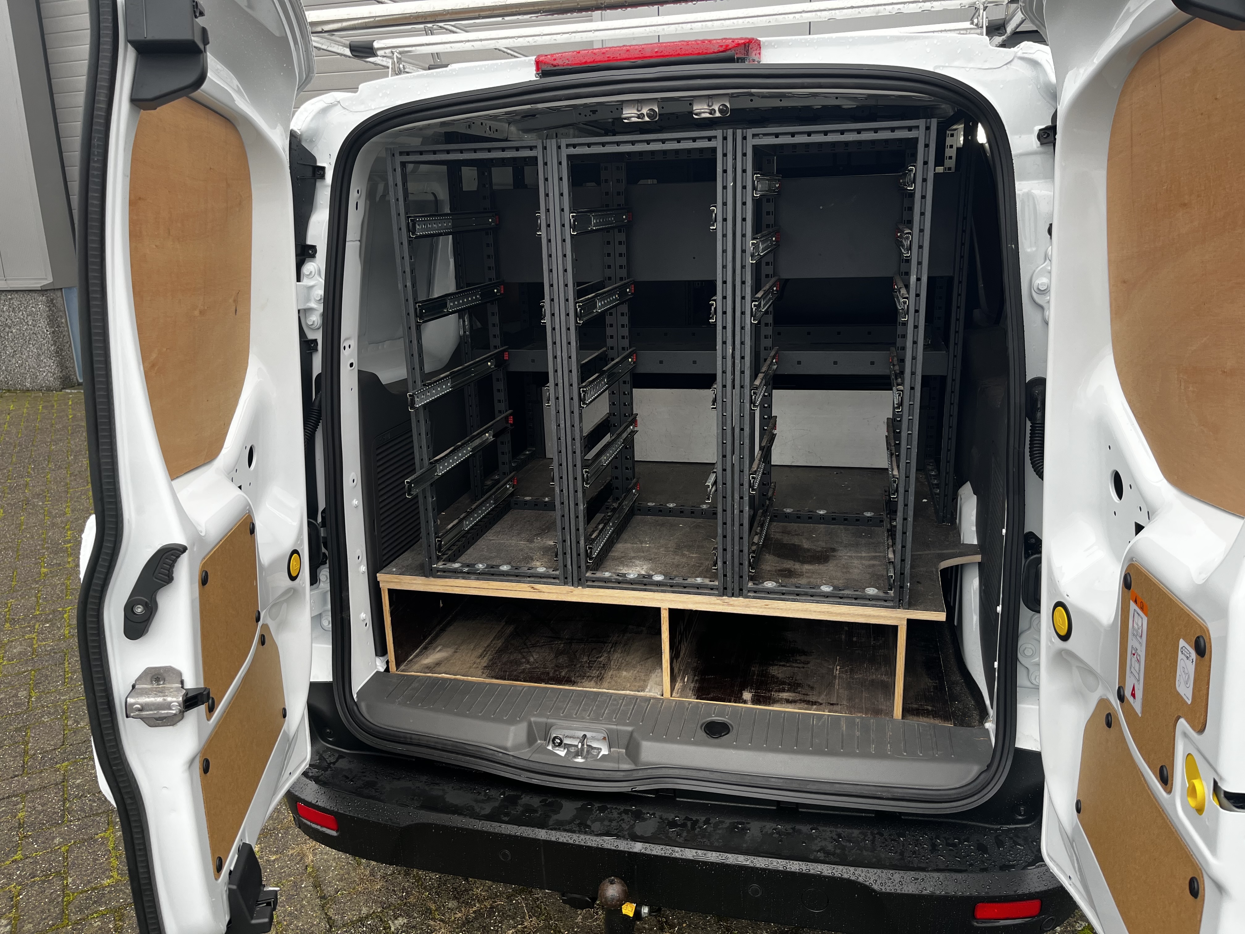 3x Ford Transit Connect  1.5 74kW Trend L2 GB foto 8