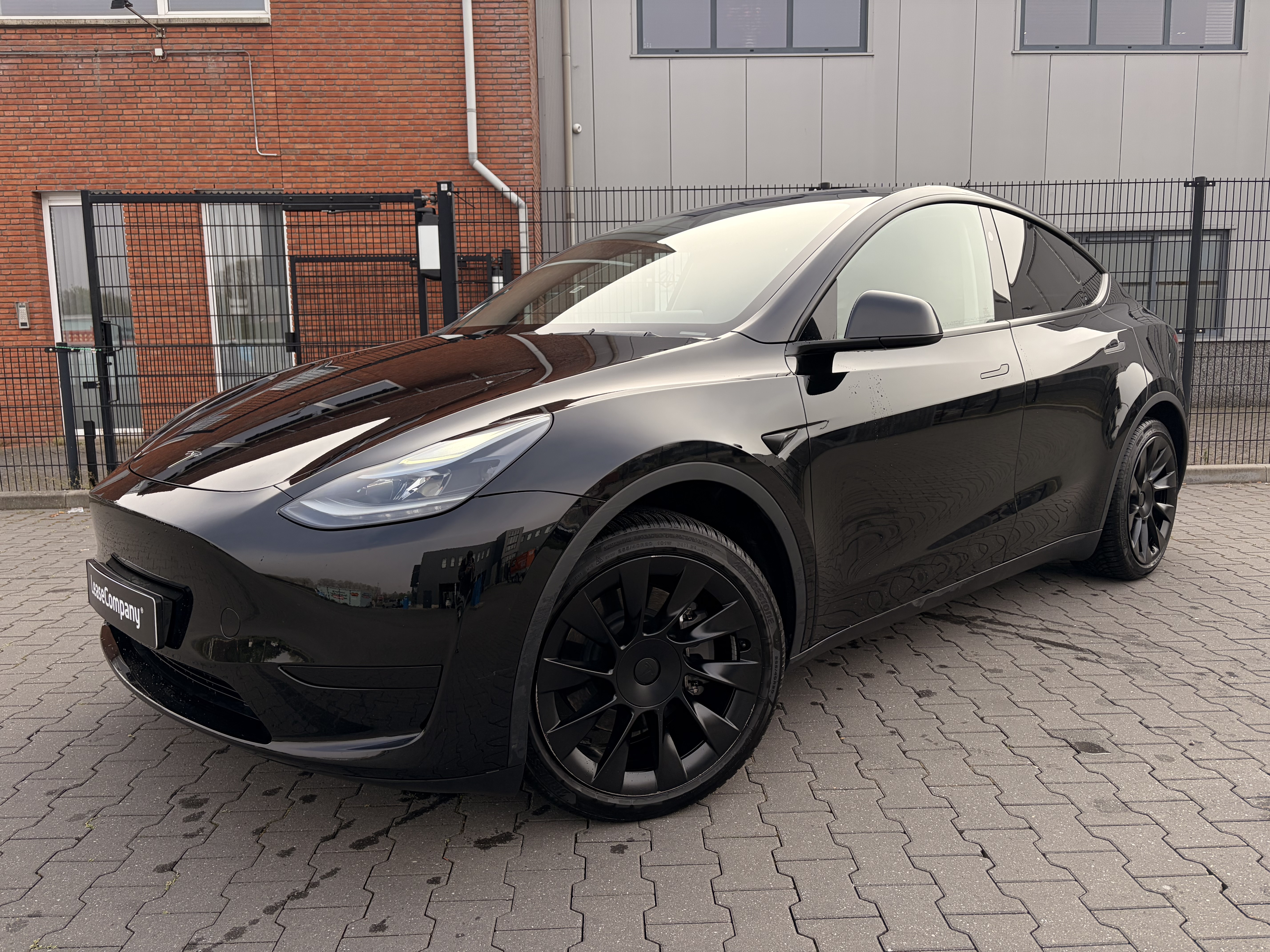 Tesla model Y RWD Long Range