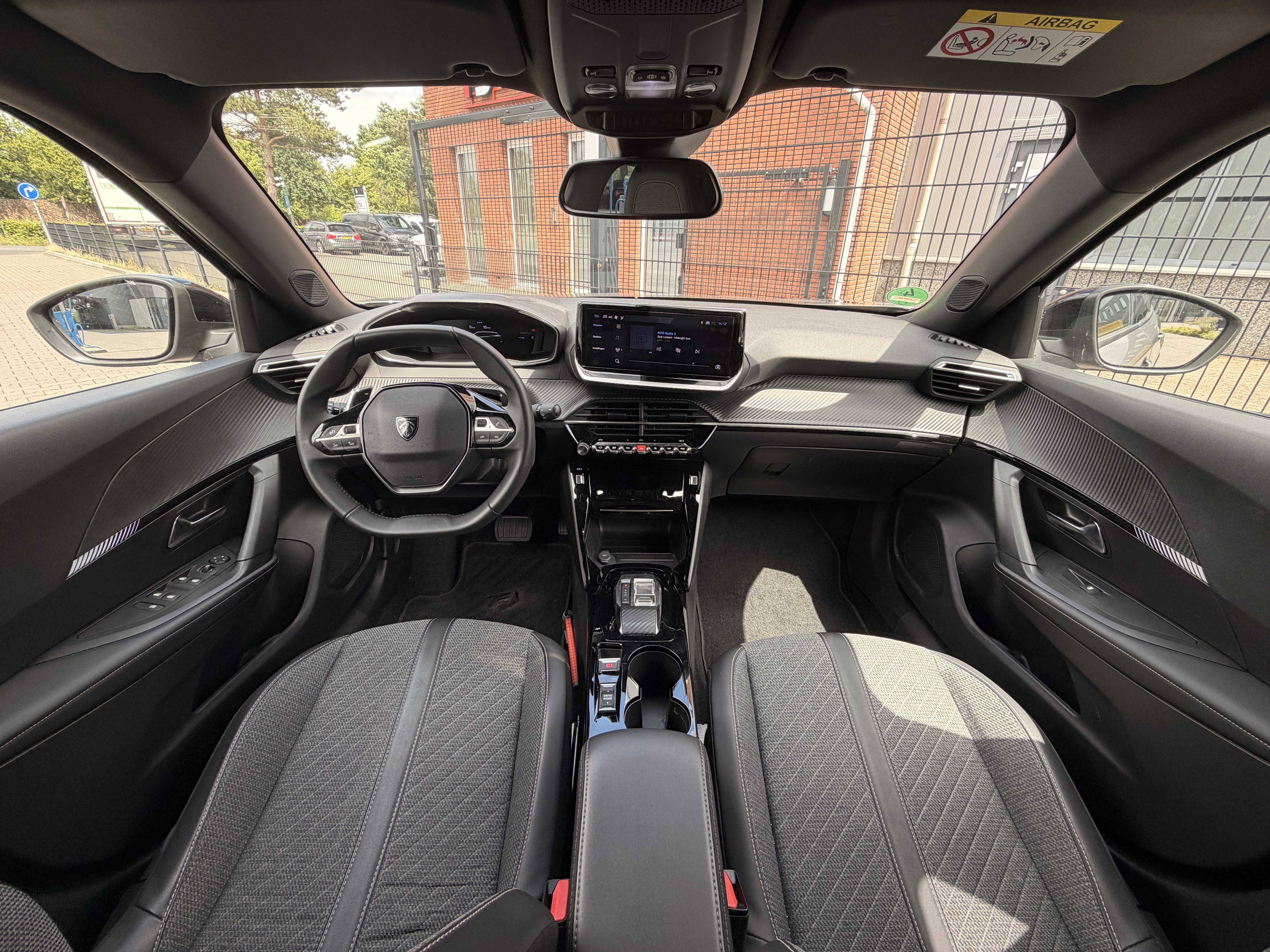 Peugeot 2008 Allure automaat | € 500 Overnamebonus foto 5