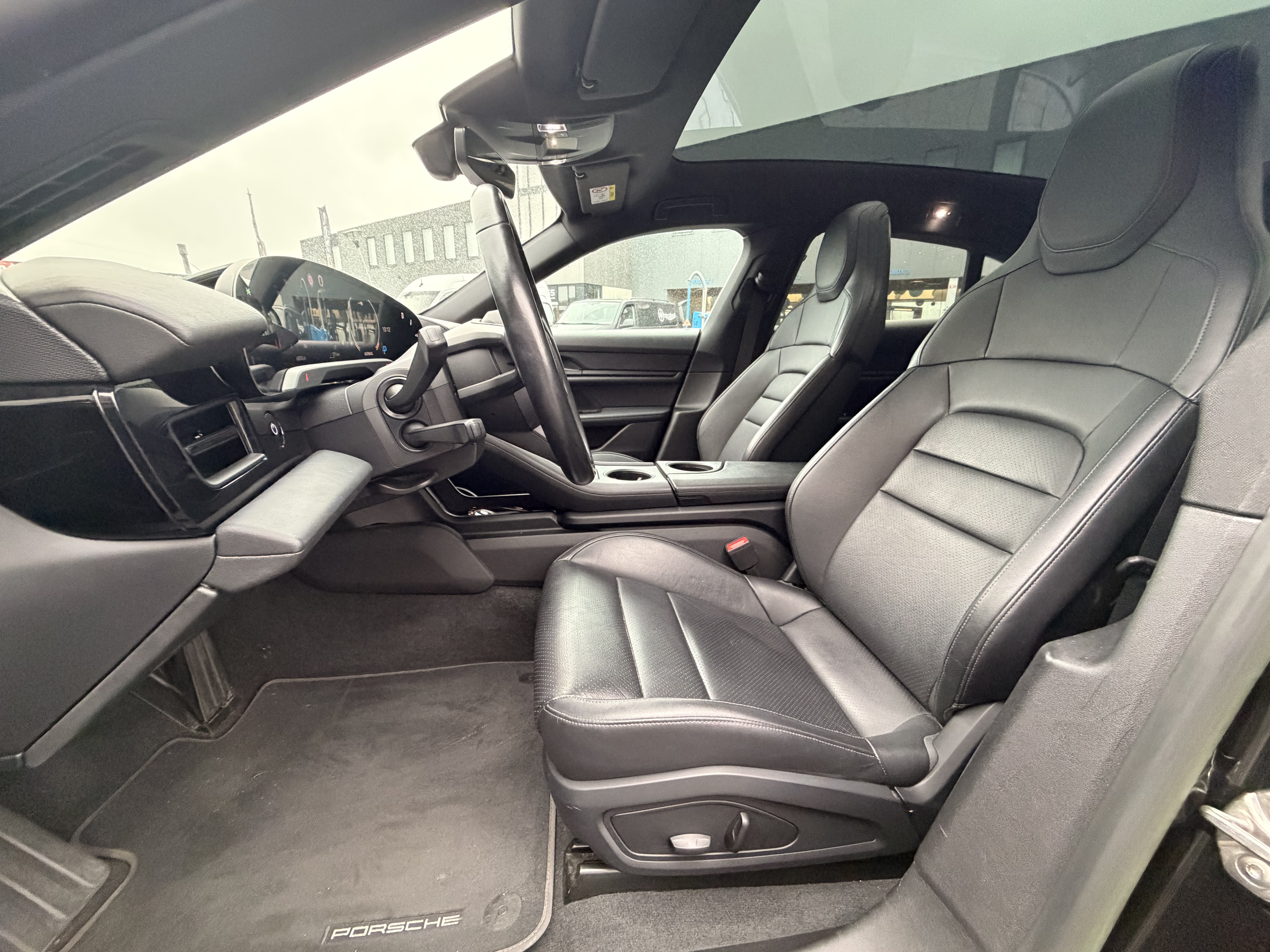 Porsche Taycan 300KW/ 79KWH Sport Turismo foto 6