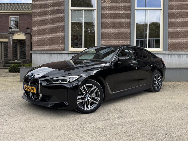BMW i4 eDrive40 | Per direct beschikbaar | €2.000 Overnamebonus