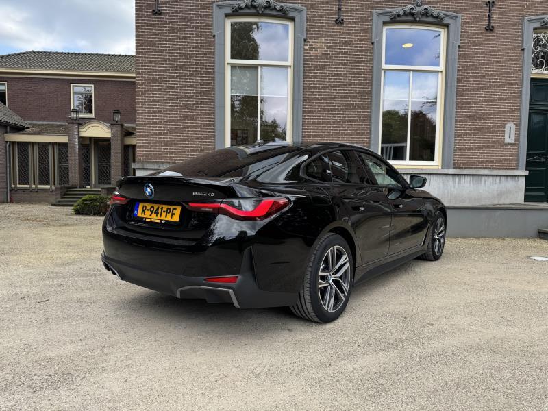 BMW i4 eDrive40 | Per direct beschikbaar | €2.000 Overnamebonus foto 4