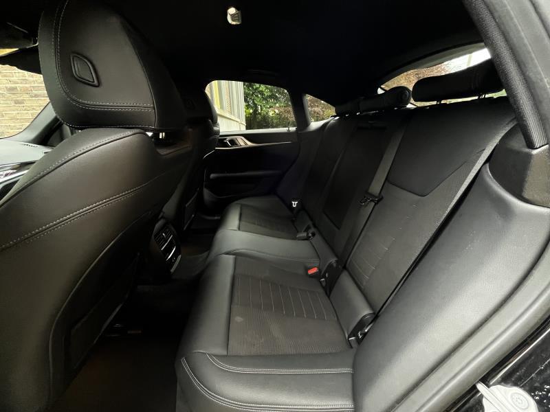 BMW i4 eDrive40 | Per direct beschikbaar | €2.000 Overnamebonus foto 8
