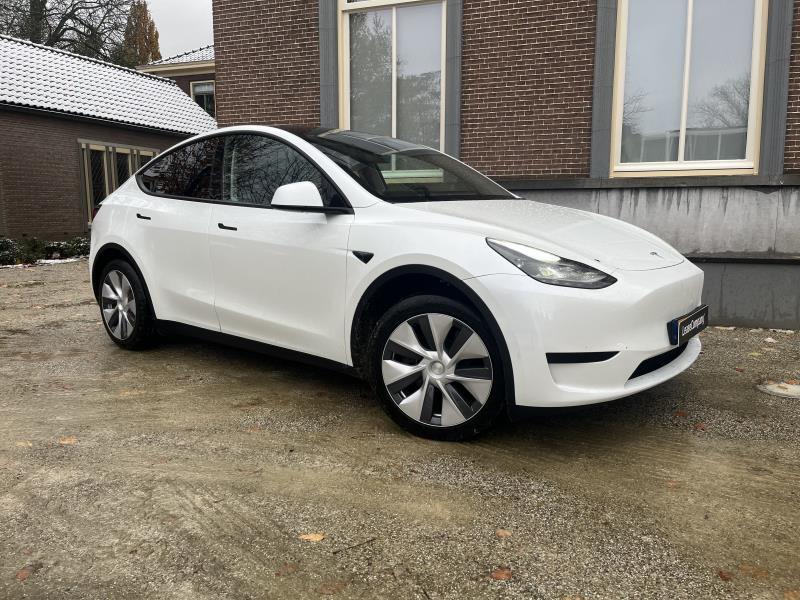 Tesla Model Y Standard Range RWD | per direct beschikbaar | 16% bijtelling foto 2