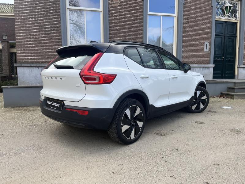 Volvo XC40 Recharge | per direct beschikbaar | €2.500 Overnamebonus foto 4