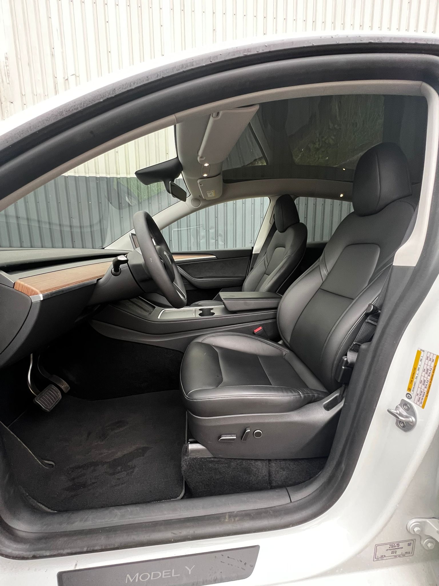Tesla Model Y AWD Dual Motor Long Range  foto 6